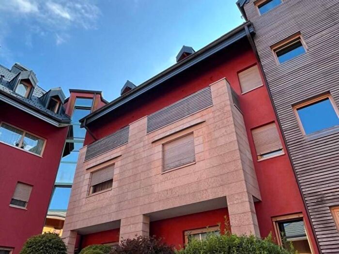 Appartamento trilocale in affitto in Via Giuseppe Verdi, Centro, Asiago
