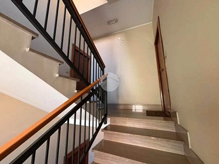 Appartamento trilocale in vendita in Via San Giuliano Terme, Roma