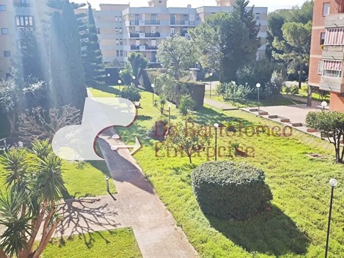 Appartamento trilocale in affitto in Via Luigi Ranieri, Bari