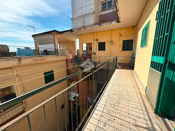 Appartamento trilocale in vendita in Via Roma, Caivano