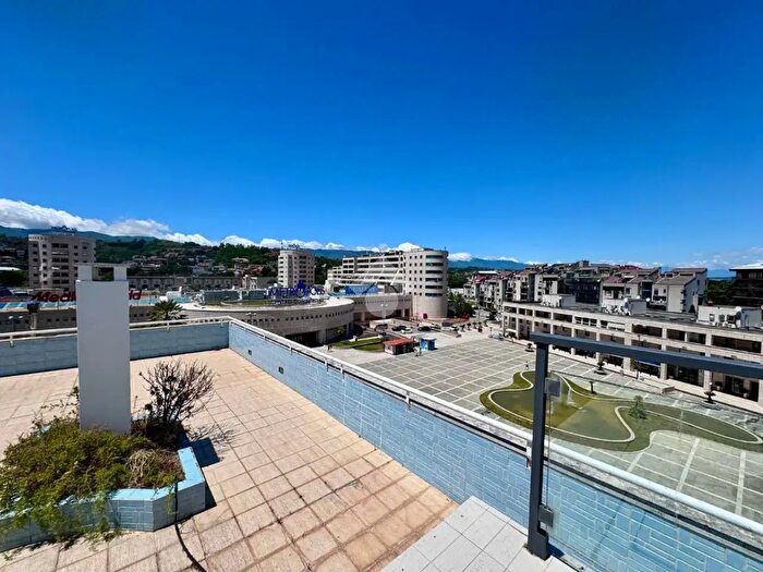 Appartamento con 5 locali in vendita in Piazza Martin Luther King, Rende