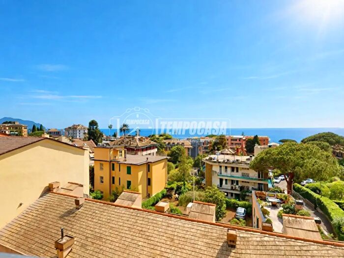 Appartamento trilocale in vendita in Via Guglielmo Oberdan, Genova