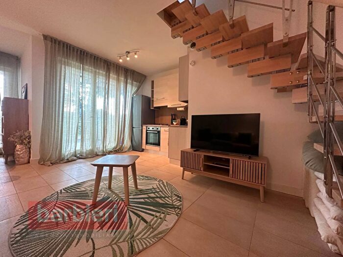 Appartamento trilocale in affitto in Via Giotto, Cervia