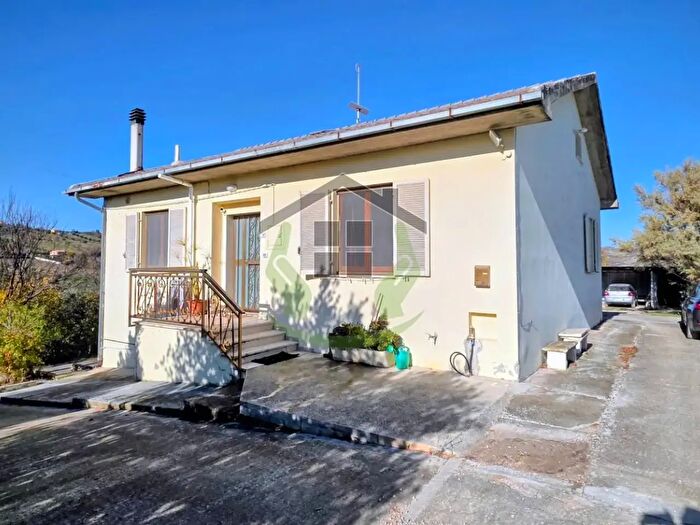 Casa con 6 locali in vendita in Via Chiarini, Castel Di Lama