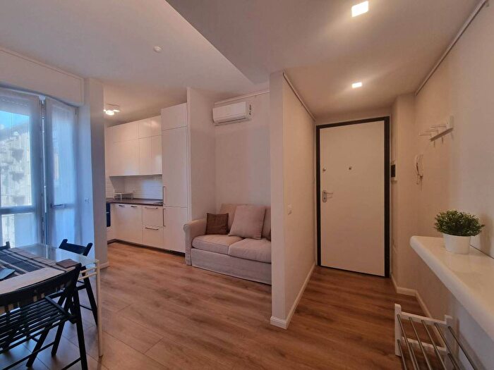 Appartamento bilocale in affitto in Via Giuseppe Massarenti, San Siro, Milano