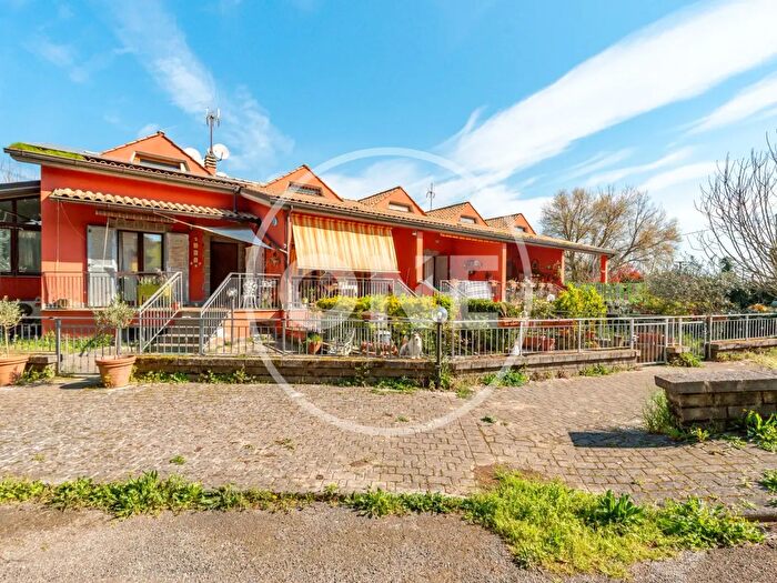 Casa con 5 locali in vendita in Strada XXI, Labico