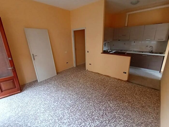 Appartamento trilocale in affitto in Lucca