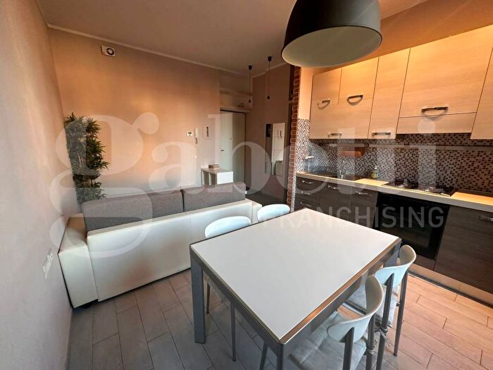 Appartamento bilocale in affitto in Viale Certosa, Certosa, Milano