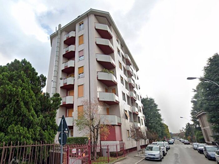 Appartamento bilocale in affitto in Via Carlo Antonietti, Regina Pacis Borsa, Monza