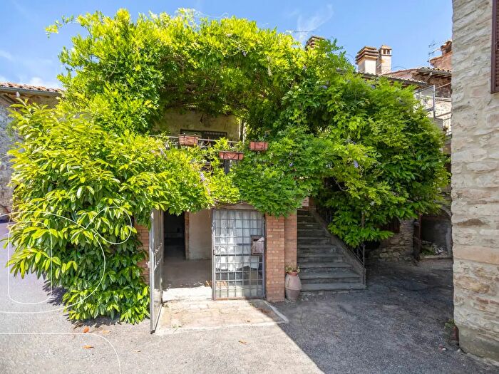 Casa con 5 locali in vendita in Pian di San Martino, Todi