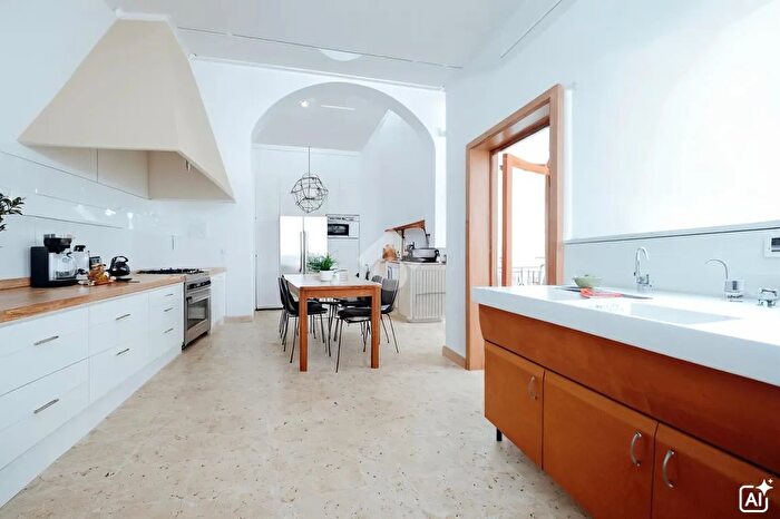 Casa trilocale in vendita in Via Santa Filomena, Sava