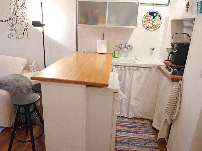 Case in Vendita e in Affitto - 3