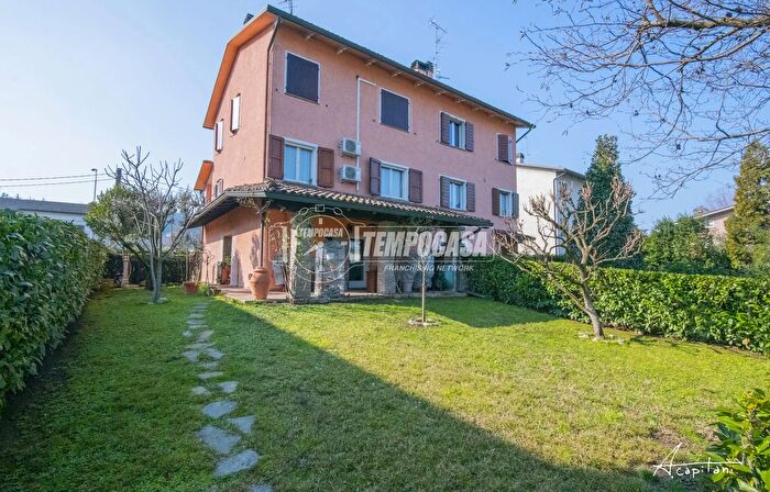 Casa quadrilocale in vendita in Albinea