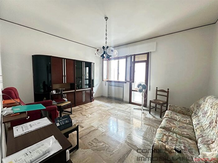 Appartamento con 5 locali in affitto in Via P E Venturini Sottomarina Chioggia Ve, Chioggia