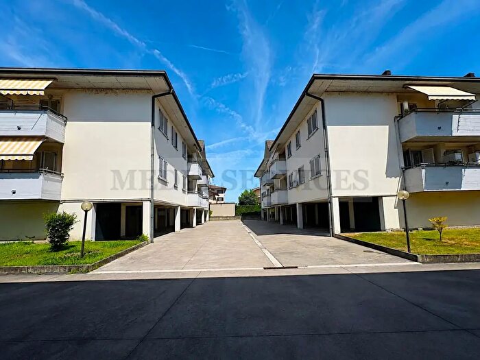 Appartamento trilocale in vendita in Via Paolo Borsellino N, Tromello