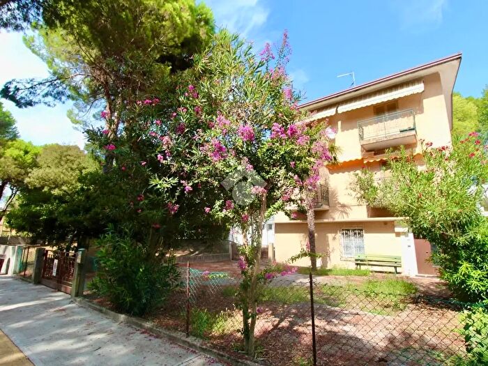 Appartamento bilocale in vendita in Viale Verona, Lignano Sabbiadoro