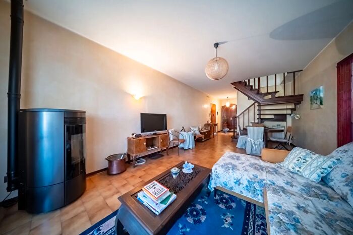 Appartamento con 5 locali in vendita in Via Passo Buole, Noceto