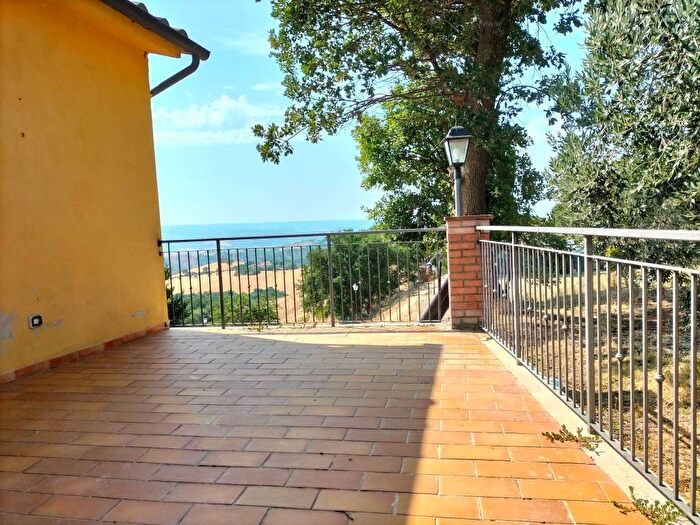 Appartamento trilocale in affitto in Strada di San Paolo, Lugnano in Teverina