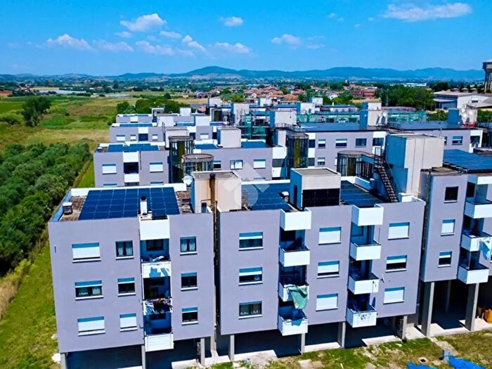 Appartamento quadrilocale in vendita in Via della Marzola, Montalto Di Castro