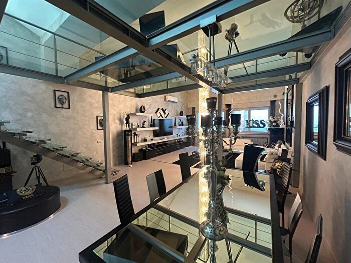 Appartamento bilocale in vendita in Via Selvanesco, Milano