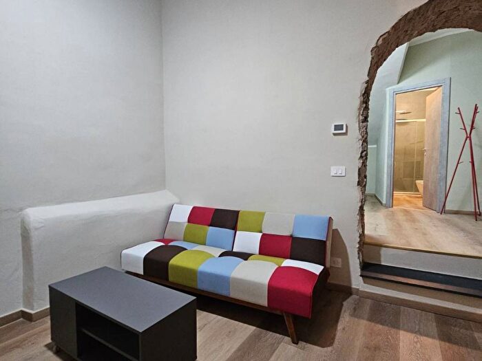 Appartamento quadrilocale in affitto in Vico delle Fasciuole, Maddalena, Genova