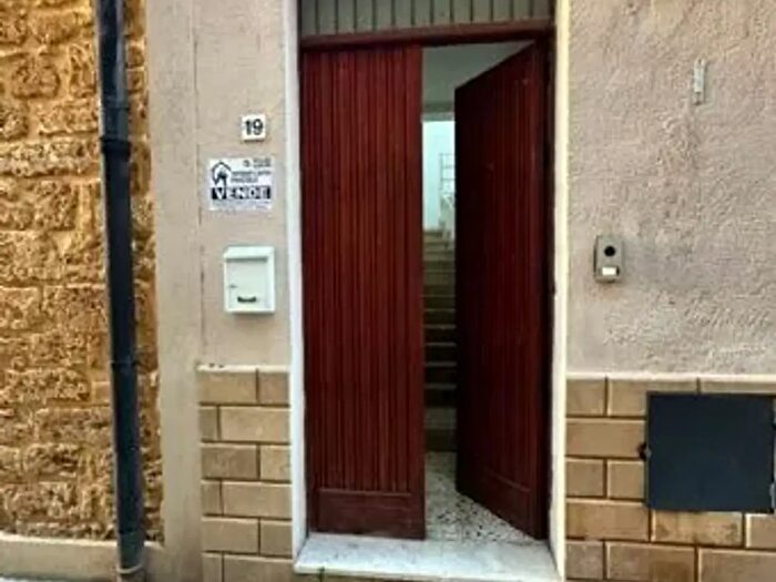 Appartamento con 6 locali in vendita in Via Bonifacio, Ribera