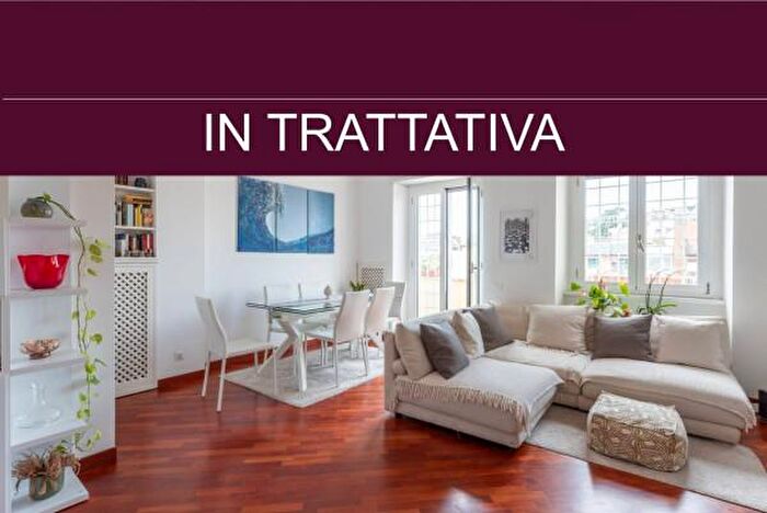 Appartamento trilocale in vendita in Via Collalto Sabino, Roma