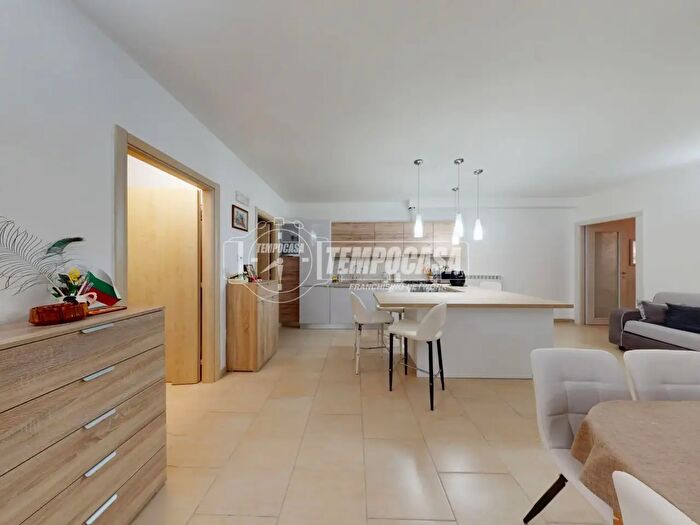 Appartamento bilocale in vendita in Viale Giuseppe Grassi, Lecce