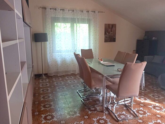 Appartamento trilocale in affitto in Via Camillo Tassi, Zona, Piacenza