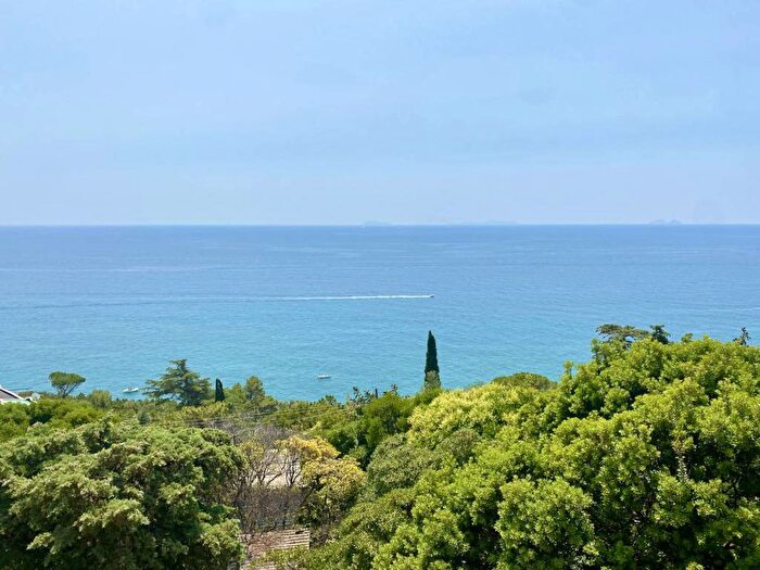 Casa trilocale in affitto in Via del Faro, Faro, San Felice Circeo