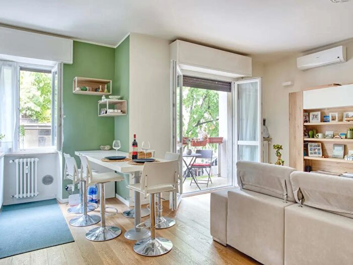 Appartamento monolocale in affitto in Viale Teodorico, Milano