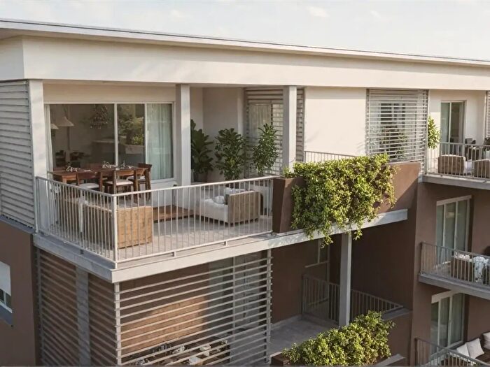 Appartamento trilocale in vendita in Via Corte, Cremona