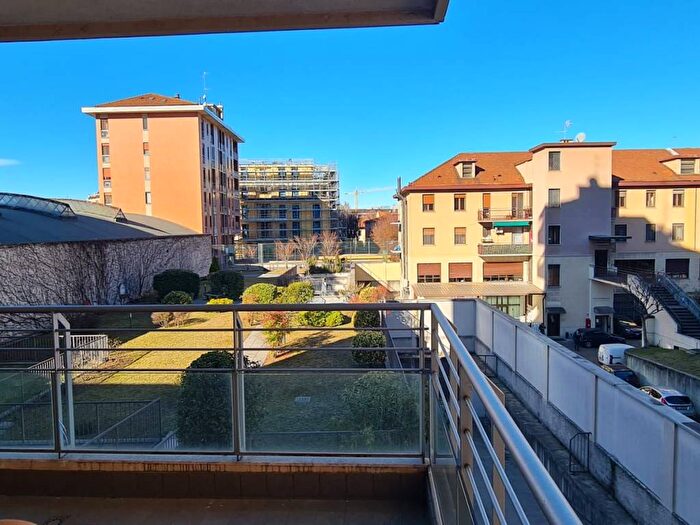 Appartamento bilocale in affitto in Via Melchiorre Gioia, Centrale, Milano