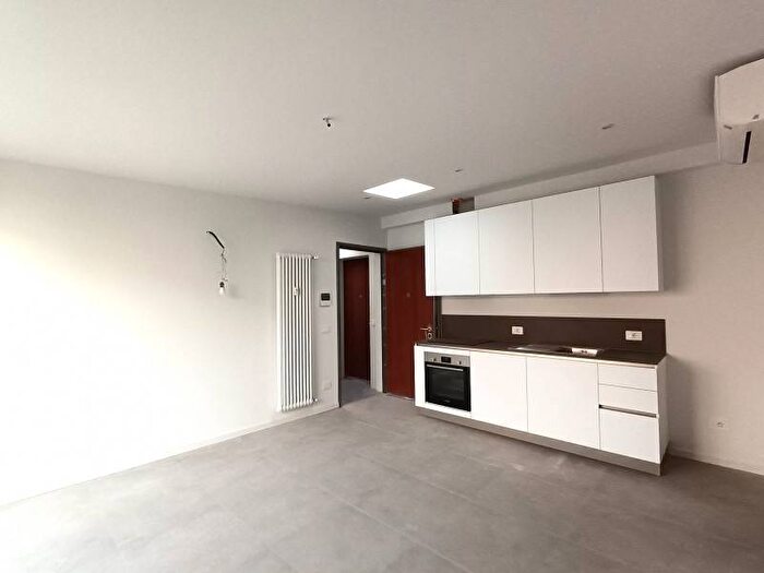 Appartamento bilocale in affitto in Via delle Forze Armate, Gambara, Milano