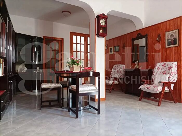 Casa trilocale in vendita in Via Vittorio Veneto Snc, Quartu Sant'Elena