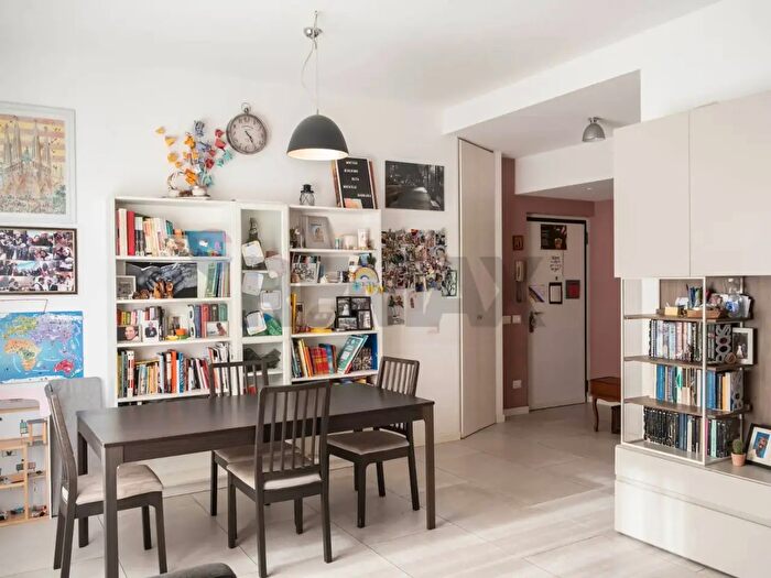 Appartamento trilocale in vendita in Via Bordolano, San Donato Milanese