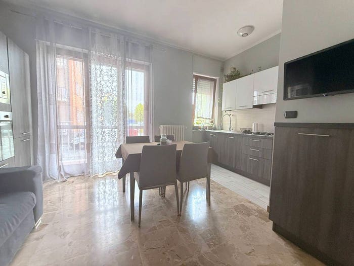 Appartamento bilocale in affitto in Via della Repubblica, Centro, Ciriè