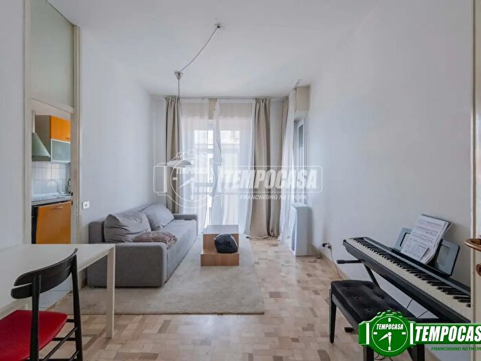 Appartamento trilocale in vendita in Via Giorgio Stephenson, Milano