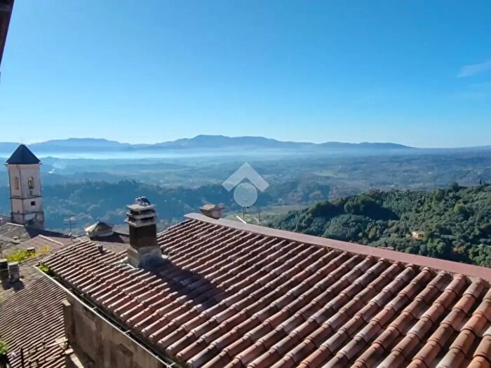 Appartamento quadrilocale in vendita in Via della Rocca, Olevano Romano