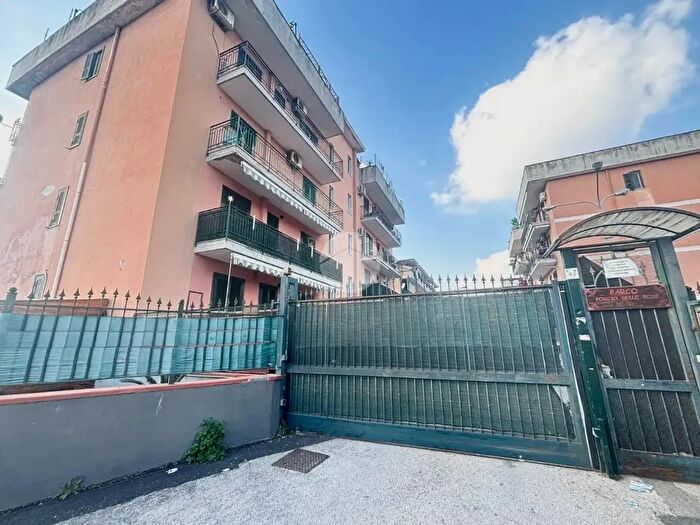 Appartamento trilocale in vendita in Via Spiniello, Acerra