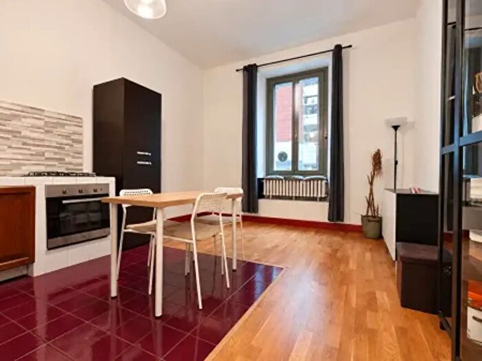 Appartamento trilocale in vendita in Viale Bligny a, Milano