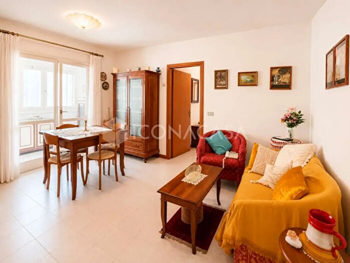 Appartamento quadrilocale in vendita in Via Antonio Caregaro Negrin, Vicenza