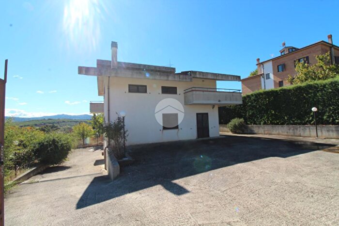 Casa con 5 locali in vendita in Cda Cataniello, Campodipietra