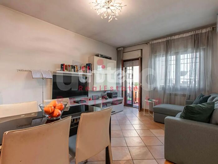 Appartamento bilocale in vendita in Via Francesco Orioli, Roma