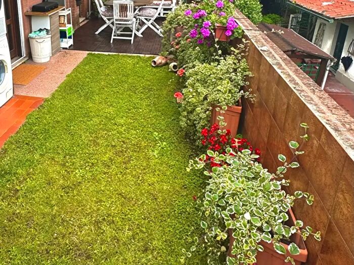 Casa con 6 locali in vendita in Pisa