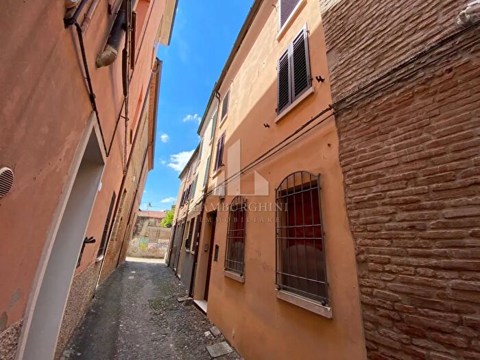 Casa con 5 locali in vendita in Via Vegri, Ferrara