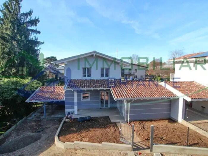 Casa quadrilocale in vendita in Via Giuseppe Mazzini, Mornago