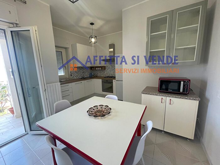 Appartamento con 5 locali in affitto in Via Canonico Nunzio Agnello, Siracusa