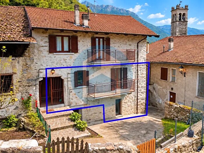 Appartamento trilocale in vendita in Via Predolino, Ceto
