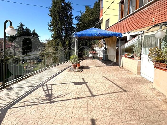 Appartamento quadrilocale in vendita in Carrara